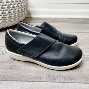 Alegria Qin Nappa Leather Hook & Loop Professional Nursing Sneaker Black Size 40